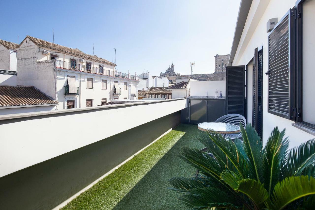 Apartamento Atico Real Suites Granada Ngoại thất bức ảnh